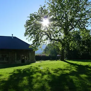 le-pre-aux-clercs.hotels-rhonealpes.com/